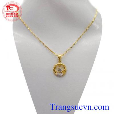Mặt dây chuyền vàng bộ Bộ trang sức nữ vàng quà tặng cho chị em phụ nữ trong các dịp lễ tết và ngày sinh nhật,ngày kỷ niệm món quà ý nghĩa,dây chuyền và mặt dây chất lượng đảm bảo,Sang trọng và quý phái hợp thời trang.