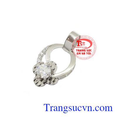 Mặt dây hoa Korea vàng trắng 10k được các bạn nữ yêu thích