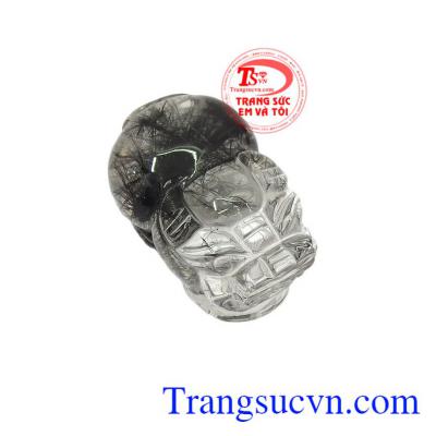 Thức ăn ưa thích của Tỳ hưu là vàng, bạc, châu báu nên con người tin rằng tỳ hưu có sức mạnh và ý nghĩa to lớn trong việc bảo vệ của cải, giúp gia chủ thịnh vượng và giàu sang hơn