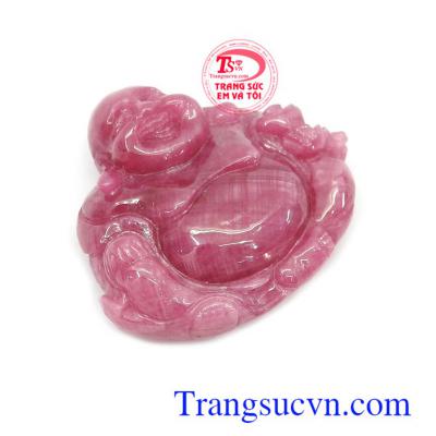Mặt Di Lặc Ruby tài lộc là biểu tượng tuyệt đối của hạnh phúc, mang lại may mắn, bình an và thịnh vượng cho người đeo