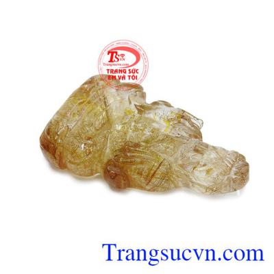 Thạch anh tóc thiên nhiên vừa có tác dụng trong phong thủy, vừa giúp cải thiện sức khỏe