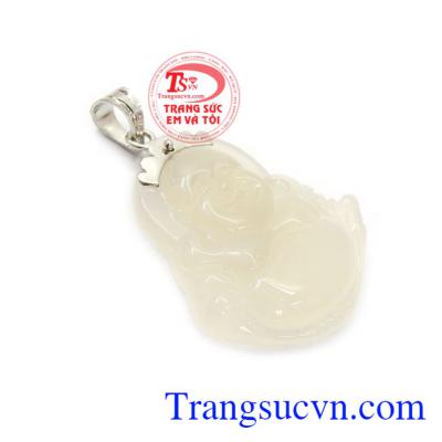 Sản phẩm chế tác từ vàng 10k tinh tế giúp cho sản phẩm có vẻ đẹp sang trọng