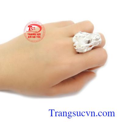 Nhẫn nam rồng sang trọng, đẳng cấp và thời trang Nhẫn bạc nam rồng độc đáo