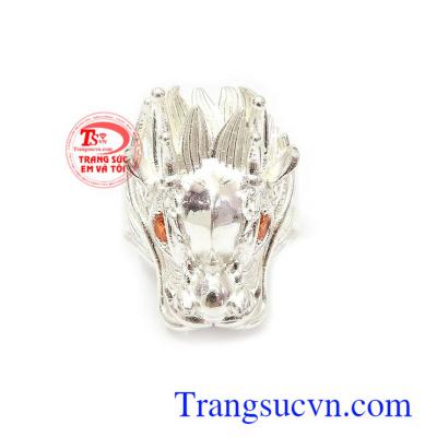 Nhẫn bạc nam đẹp là dòng sản phẩm rất được phái mạnh ưa chuộng Nhẫn bạc nam rồng độc đáo