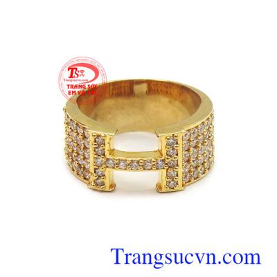 Nhẫn nam phù hợp đeo ngón giữa và ngón áp út, sản phẩm nhẫn nam vàng tây được khách hàng bình chọn nhiều năm uy tín trên thị trường trong nước