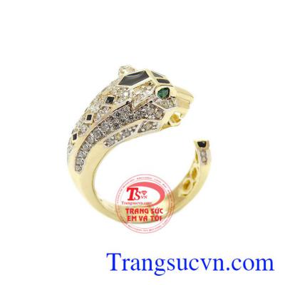 Nhẫn nam Korea báo đốm là sản phẩm được phái mạnh đặc biệt ưa chuộng, mang lại phong cách sang trọng, thời trang và đẳng cấp