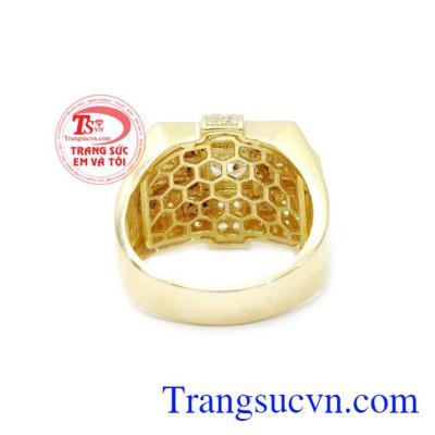 Nhẫn nam được đánh giá là món trang sức không thể thiếu ở phái mạnh.