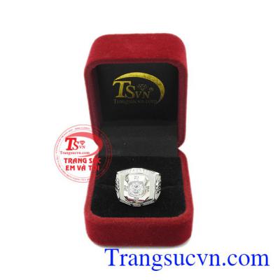 Sản phẩm dễ dàng kết hợp với nhiều trang phục và phụ kiện khác nhau