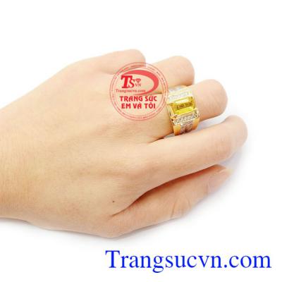 Đá sapphire vàng là loại đá rất phù hợp với người mệnh kim và mệnh thổ