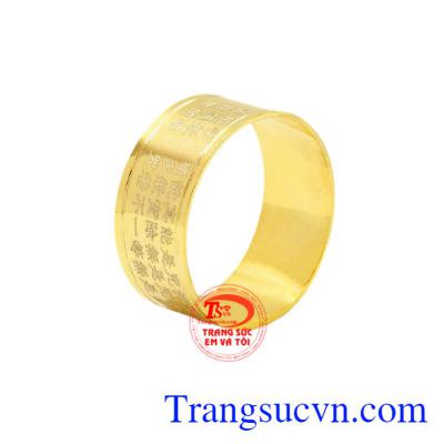 Nhẫn nam vàng 10k độc đáo là sản phẩm thiết kế tinh xảo, tỉ mỉ, độc đáo.