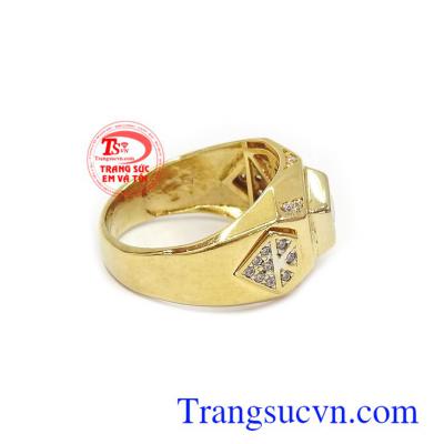 Nhẫn nam phù hợp đeo ngón giữa và ngón áp út, sản phẩm nhẫn nam vàng tây được khách hàng bình chọn nhiều năm uy tín trên thị trường