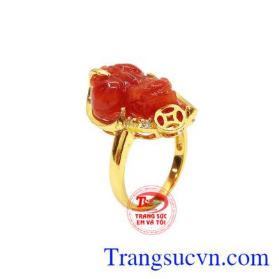 Nhẫn nữ 14k tỳ hưu chiêu lộc là sản phẩm nữ vàng tây 14k bọc vàng ôm sát tỳ hưu đá cẩm thạch,Nhẫn nữ 14k tỳ hưu chiêu lộc