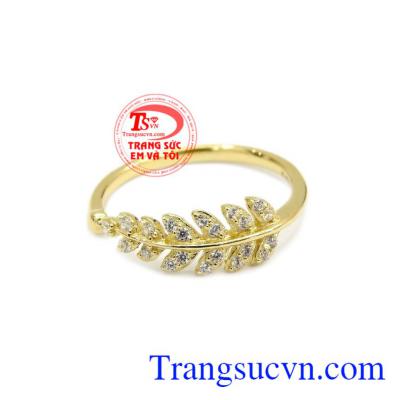 Sản phẩm trẻ trung, nữ tính phù hợp với những bạn gái thích sự nhẹ nhàng