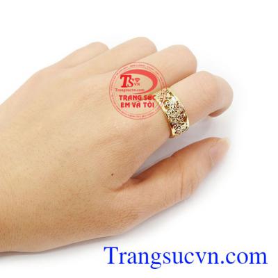 Công ty trang sức Em và Tôi chuyên chế tác và nhận làm theo yêu cầu.