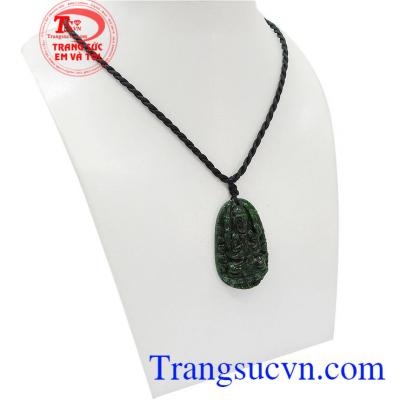 Phật bản mệnh tuổi Tý là Phật Thiên Thủ Thiên Nhãn Bồ Tát nổi tiếng với hình tượng nghìn tay nghìn mắt, tượng trưng cho tấm lòng đại từ đại bi của ngài