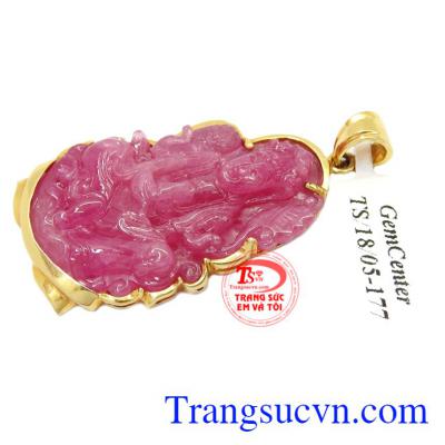 Phật Quan âm ruby bọc vàng đem lại may mắn, hạnh phúc cho gia chủ.