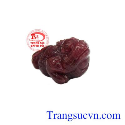 Thiềm thừ Ruby thiên nhiên