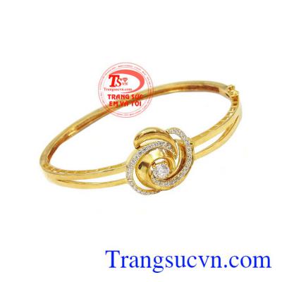 Vòng tay vàng tây nữ 10k Korea là sản phẩm đẹp được nhiều người yêu thích