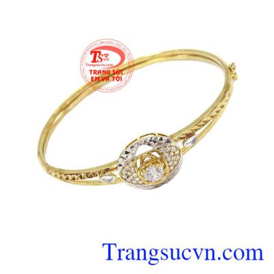 Vòng vàng kết trái yêu thương được nhiều bạn nữ yêu thích