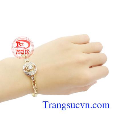 Vòng tay vàng tây dành cho nữ
