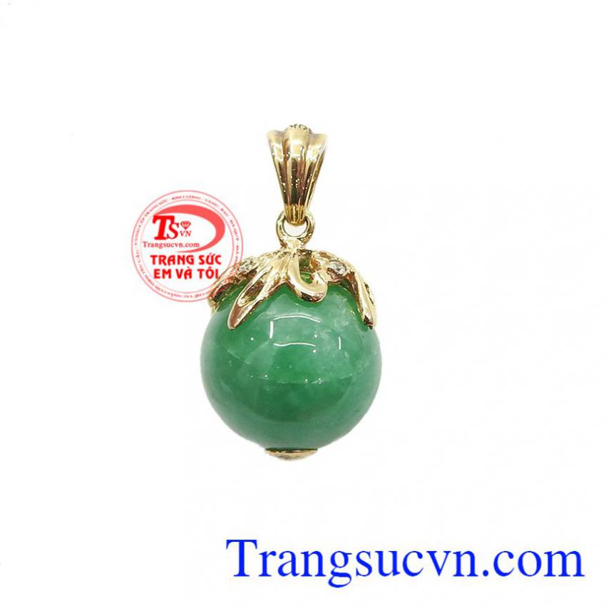 Mặt dây chuyền quyến rũ