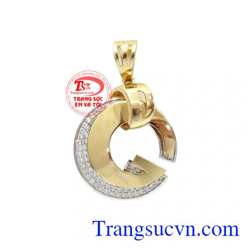 Mặt Gucci thời trang