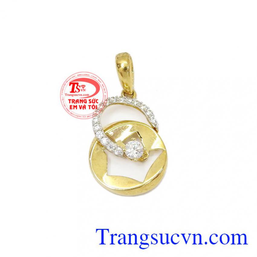 Mặt nữ lời thì thầm ngọt ngào