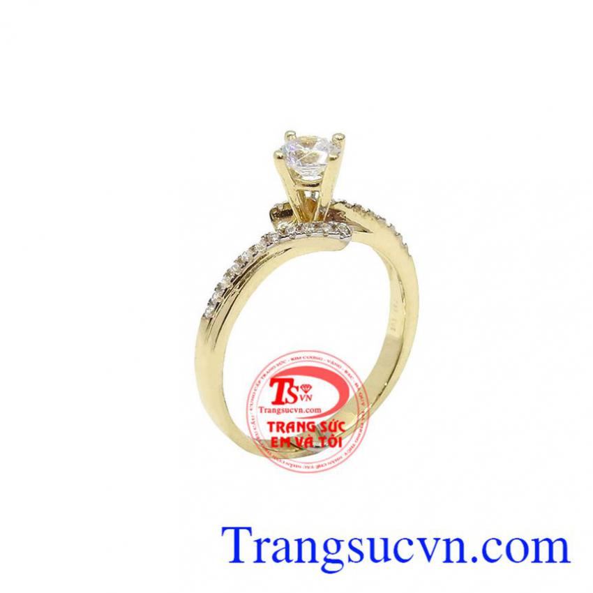 Nhẫn nữ đính đá nhỏ xinh