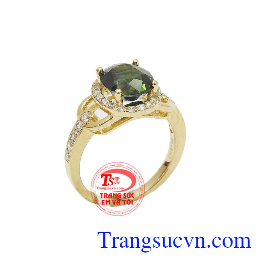 Nhẫn nữ sapphire thiên nhiên đẹp là sản phẩm được thiết kế đẹp, tinh tế được các bạn nữ yêu thích