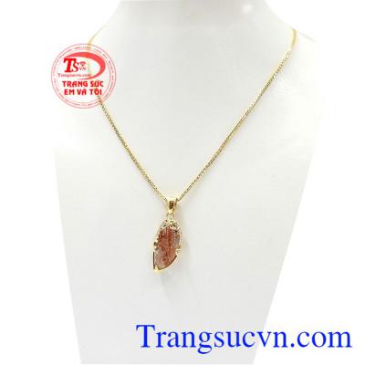 Bộ dây hình lá đơn giản nhưng vô cùng trang nhã vẫn làm tôn lên vẻ đẹp cho người sử dụng,Bộ dây thạch anh tóc đẹp