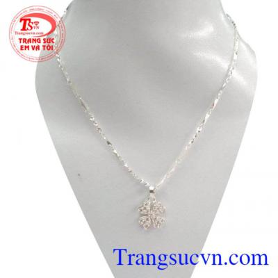 Bộ mặt dây chuyền bạc cỏ bốn lá dành cho nữ làm từ bạc 92.5 với mẫu sang hợp thời trang Bộ mặt dây chuyền bạc bán toàn quốc,thanh toán an toàn