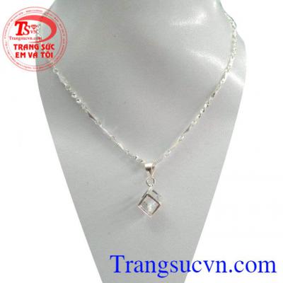 Bộ mặt dây chuyền bạc dành cho nữ làm từ bạc 92.5 với mẫu sang hợp thời trang Bộ mặt dây chuyền bạc bán toàn quốc,thanh toán an toàn