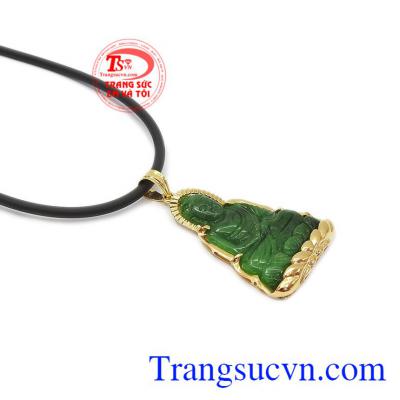 Sản phẩm kết hợp mặt dây và dây chuyền thể hiện sự mạnh mẽ và đẳng cấp người dùng. Bộ trang sức phật a di đà ngọc cẩm thạch