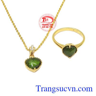 Bộ trang sức trái tim tourmalin thiên nhiên