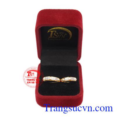 Có hàng nghìn cô dâu chú rể đã chọn sản phẩm nhẫn cưới của Trang Sức Em Và Tôi cung cấp,Cặp nhẫn cưới kim cương khác