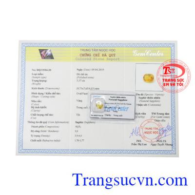 Đá ép vỉ Sapphire may mắn có giấy kiểm định.