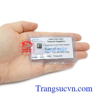 Đá Sapphire ép vỉ tài lộc có giấy kiểm định do trung tâm kiểm định uy tín cấp.