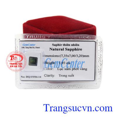 Đá Sapphire ép vỉ tài lộc là biểu tượng của sự may mắn, tài lộc.