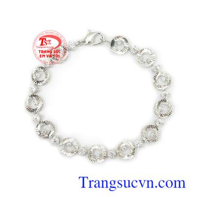 Lắc tay nữ 10k cá tính vàng trắng là món quà tuyệt vời dành tặng người yêu thương Lắc tay nữ 10k cá tính vàng trắng