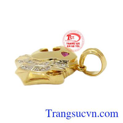 Trang sức Em và Tôi nhận đặt hàng theo sở thích của mỗi người. Mặt báo dũng mãnh