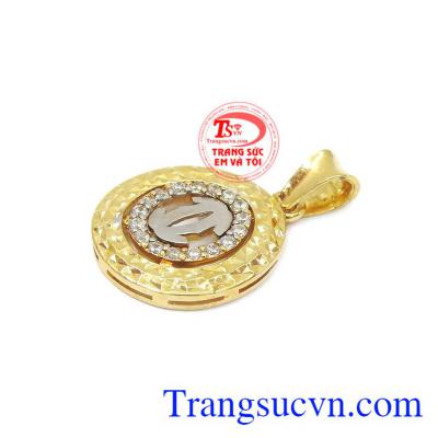 Sản phẩm chế tác từ vàng tây 10k bền đẹp, sáng bóng. Mặt Chanel 2 tầng vàng