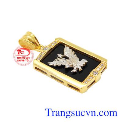 Mặt đại bàng sức mạnh mang lại vẻ nam tính, mạnh mẽ cho người đeo. Mặt đại bàng sức mạnh