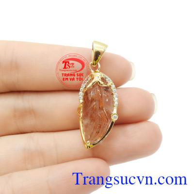 Sản phẩm thích hợp làm quà tặng cho người thân hoặc bạn bè,Mặt dây chiếc lá thạch anh tóc