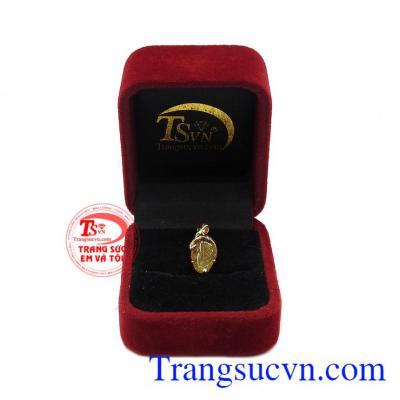 Sản phẩm bảo hành uy tín, giao hàng toàn quốc. Mặt dây chiếc lá tinh tế tourmalin.