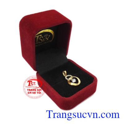 Sản phẩm thích hợp làm quà tặng cho người thân và bạn bè. Mặt dây chuyền nữ xinh
