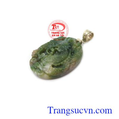 Mặt dây chuyền rồng phù hợp phong cách thời trang phái mạnh