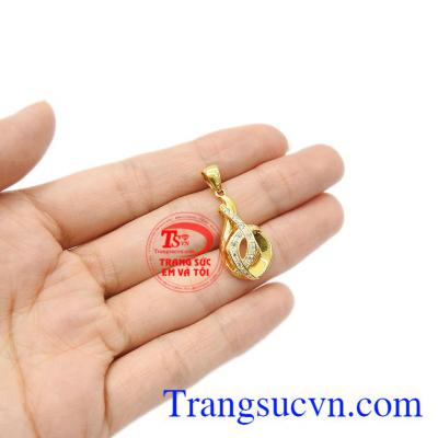 Sản phẩm bảo hành uy tín, giao hàng toàn quốc. Mặt dây chuyền vàng đáng yêu