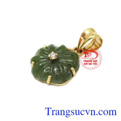 Mặt dây chuyền vàng tây đính đá cho nữ thời trang phù hợp cho người mệnh hỏa