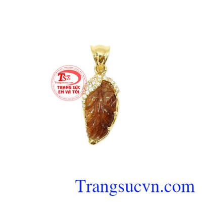 Mặt dây lá thạch anh tóc tài lộc đã từ lâu trở thành vật mang lại tài lộc, công danh và thành công trong công việc,Mặt dây lá thạch anh tóc tài lộc