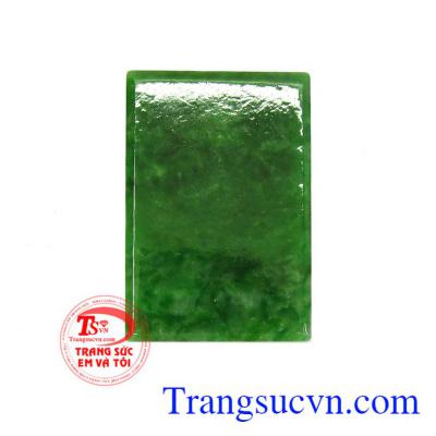Mặt dây ngọc cẩm thạch tài lộc là sản phẩm mang lại sự tươi mát, nhẹ nhàng, thoải mái có người nhìn